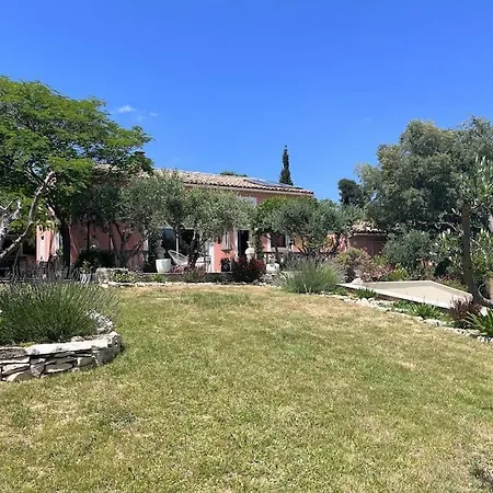 Location Lavandes 4*